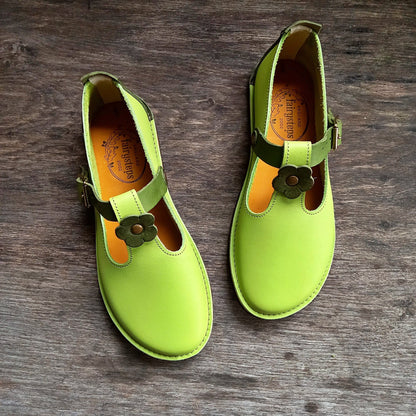 UK3-8. LUPY Shoe. Lime Jelly.