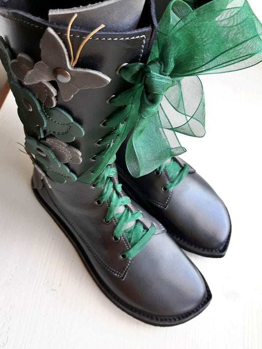 UK 5 FLUTTERBY Boot #3930