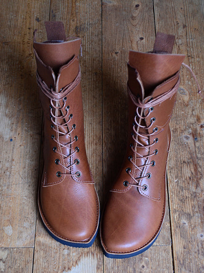UK 6. FROND Boot. No 4402